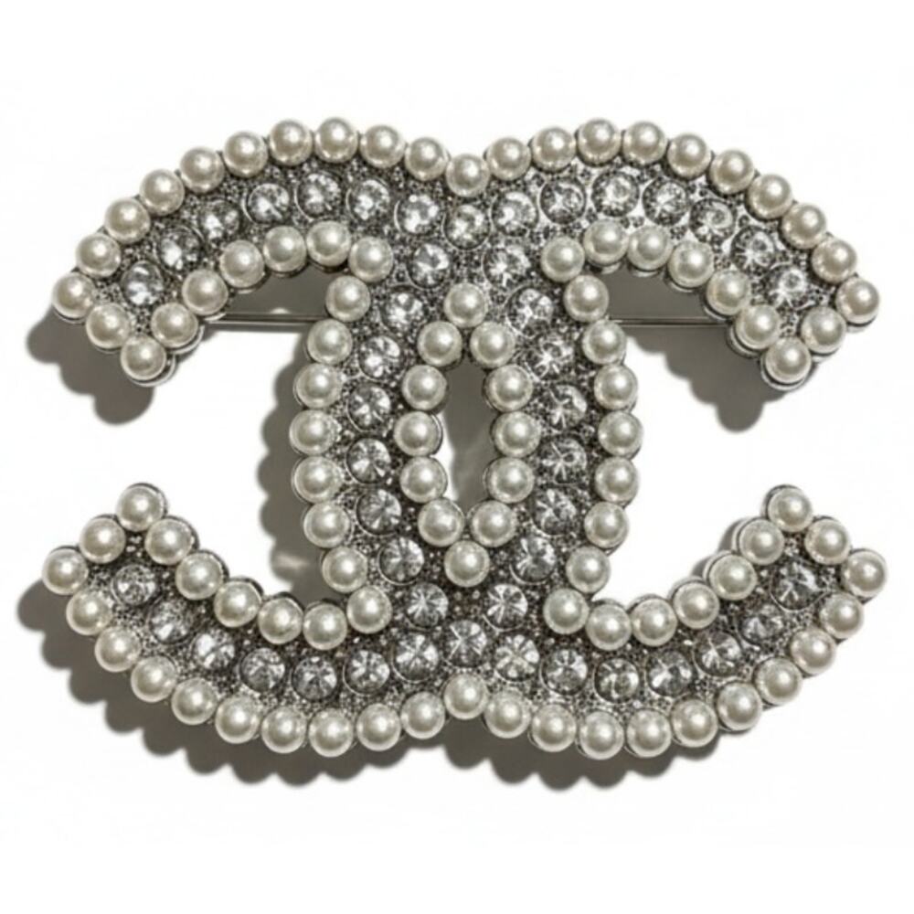 CHANEL Silver Crystal Pearl Trimmed Interlocking CC 23K (CCXX022)